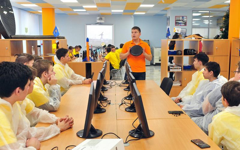 Власти Москвы выделили субсидии на создание трех детских технопарков